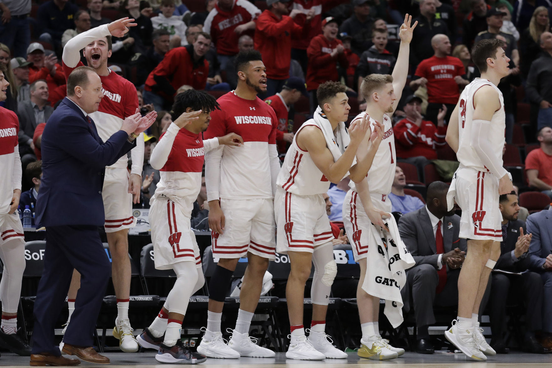 Badgers 66, Cornhuskers 62